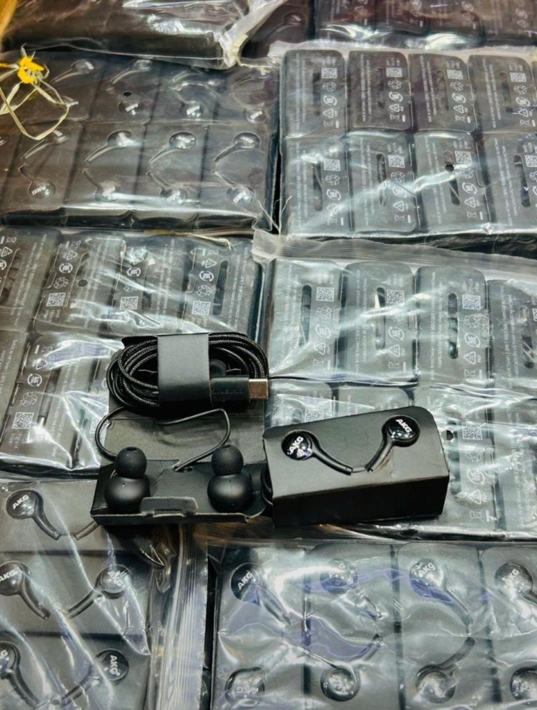 AKG Type-C Earphones