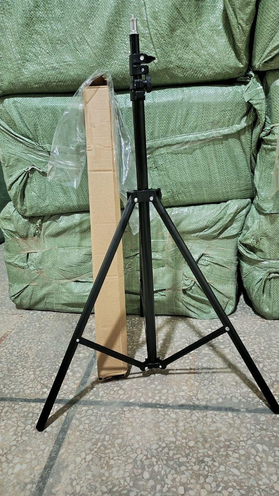 Tripod Stand